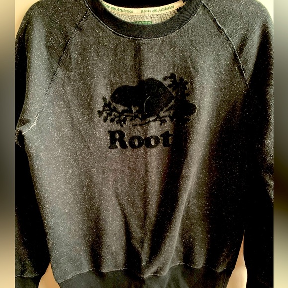 Roots Women’s black  sweatshirt - Picture 2 of 4